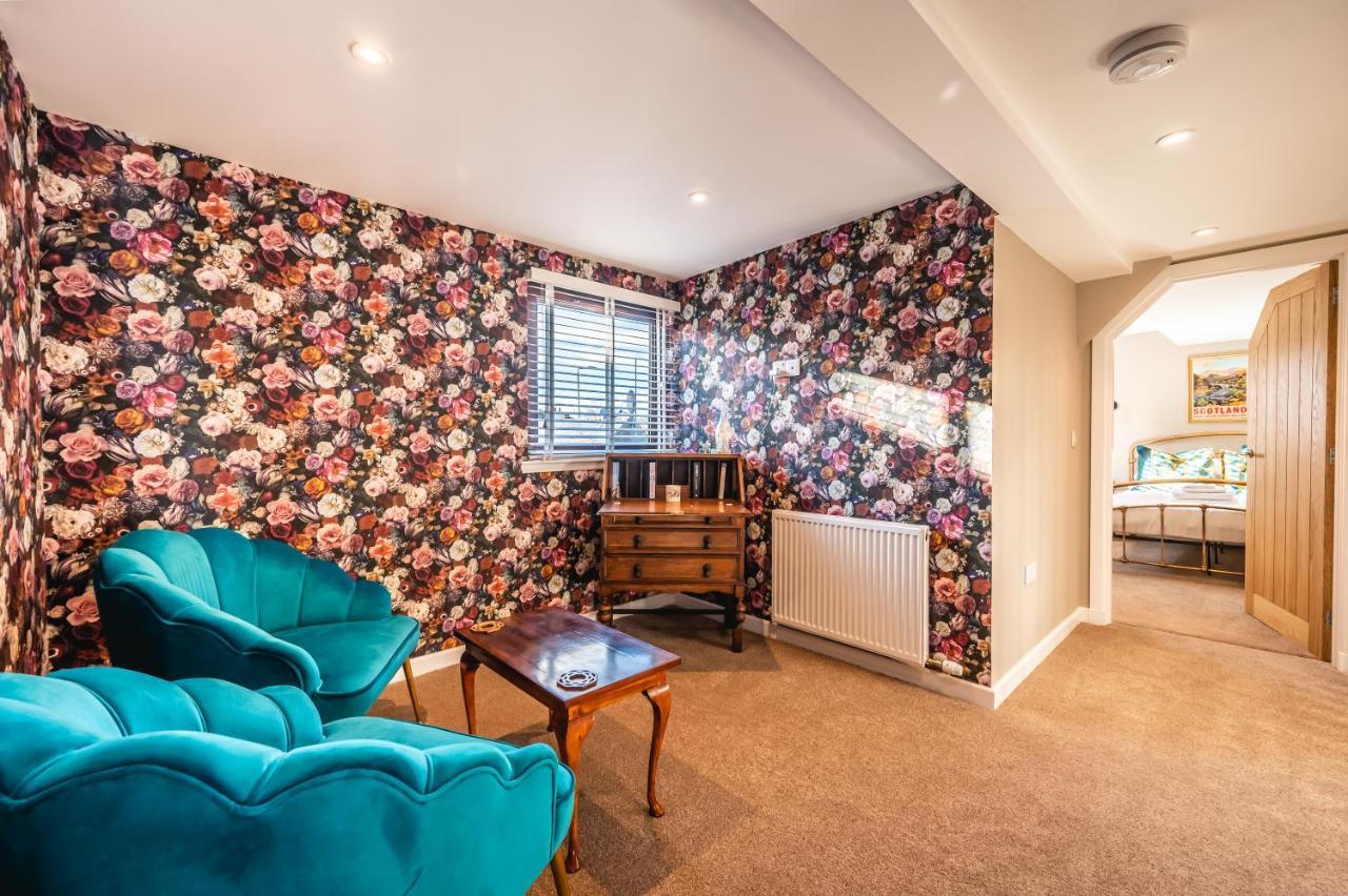 Luxury Cottage With Mountain View'S Cononbridge Bagian luar foto