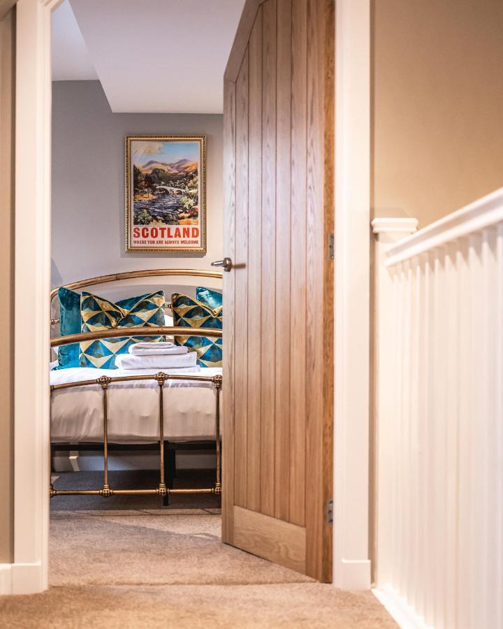 Luxury Cottage With Mountain View'S Cononbridge Bagian luar foto